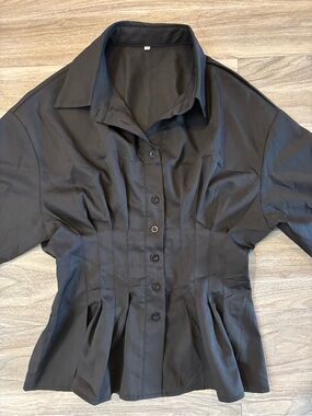 Black Women's Button-Front Pleated Shirt